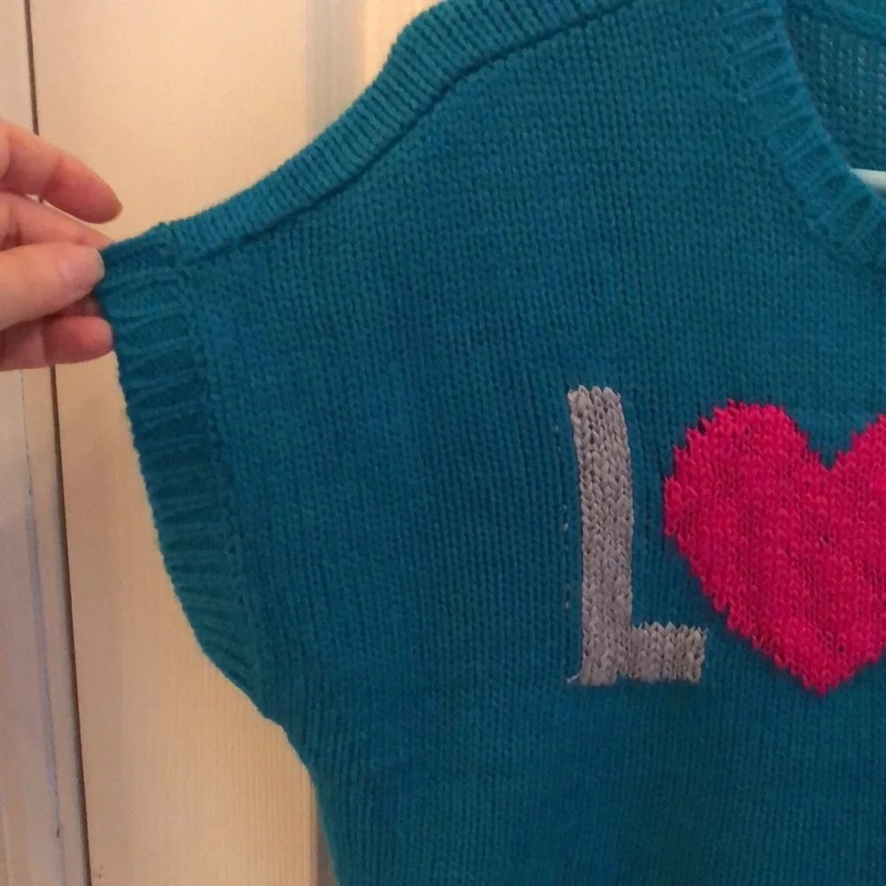 The Children's Place Girls Oversized Sweater Sz Girls Medium LOVE NWT brand new!